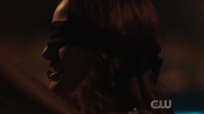 Madelaine Petsch  Vanessa Morgan Riverdale Plot - Film nackt