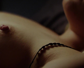 Alex Rinehart In The Black Room - Film nackt