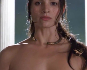 Katrina Law In Spartacus - Film nackt
