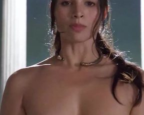 Katrina Law In Spartacus - Film nackt