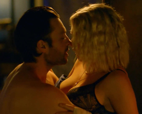 Eliza Taylor In The 100 - Film nackt