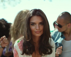 Emily Ratajkowski - We Are Your Friends - Film nackt