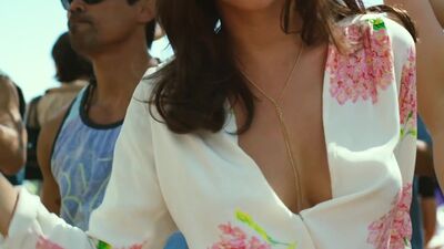 Emily Ratajkowski - We Are Your Friends - Film nackt
