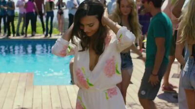 Emily Ratajkowski - We Are Your Friends - Film nackt