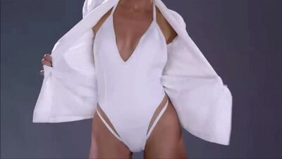 Jennifer Lopez From The 'Booty' Music Video - Film nackt