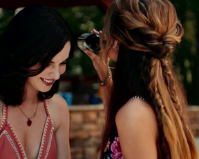 Vanessa Marano  Giorgia Whigham In Saving Zoe - Film nackt