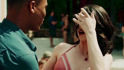 Vanessa Marano  Giorgia Whigham In Saving Zoe - Film nackt