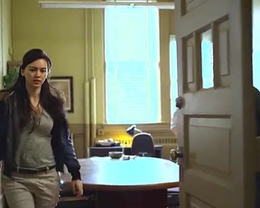 Jessica Henwick Plot Jiggles In Iron Fist - Film nackt