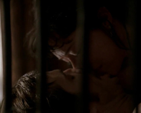 Molly Parker - Deadwood S02E01 - Film nackt