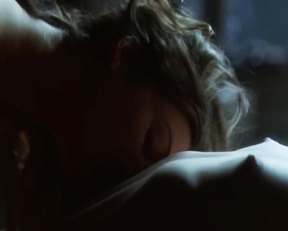 Piper Perabo And Jessica Paré - Lost And Delirious - Film nackt