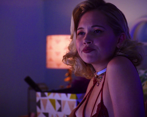 Kelli Berglund In Now Apocalypse - Film nackt