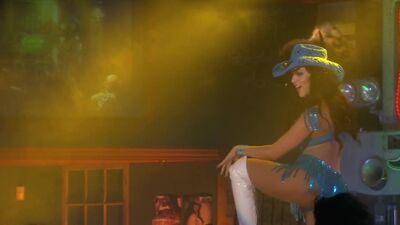 Daniela Navarro In The Telenovela Tierra De Reyes - Film nackt