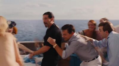 Strippers On A Boat Plot - The Wolf Of Wall Street - Film nackt