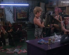 Helena Quinton - Class Of 1984 - Film nackt