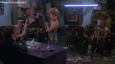Helena Quinton - Class Of 1984 - Film nackt