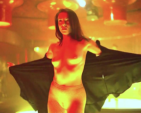 Magdalena Kolesnik Full Frontal In Rojst - Film nackt