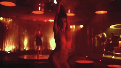 Magdalena Kolesnik Full Frontal In Rojst - Film nackt