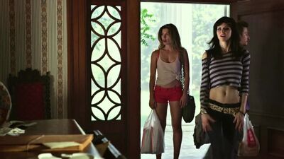 Alexandra Daddario In Texas Chainsaw 3D - Film nackt