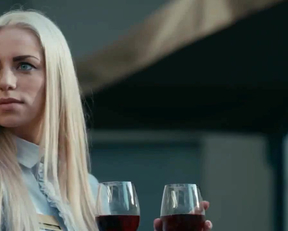 Elena Nikolaeva In Mommies - Film nackt