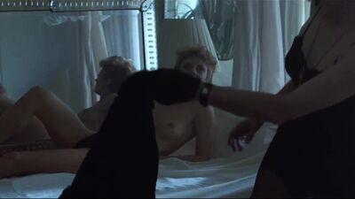 Susan Sarandon And Catherine Deneuve - The Hunger - Film nackt