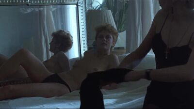 Susan Sarandon And Catherine Deneuve - The Hunger - Film nackt