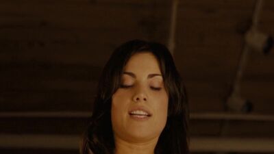 Carly Pope - YPF - Film nackt