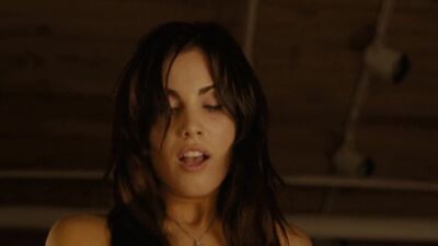 Carly Pope - YPF - Film nackt