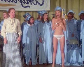 Sandy Johnson, Kristen Baker,  Rikki Marin - Gas Pump Girls - Film nackt