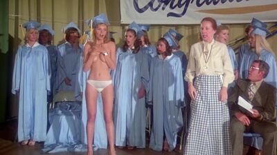 Sandy Johnson, Kristen Baker,  Rikki Marin - Gas Pump Girls - Film nackt