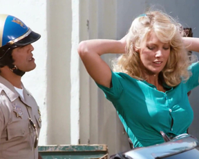 Kathy Shower Pokie Plot On CHiPs - Film nackt