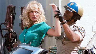 Kathy Shower Pokie Plot On CHiPs - Film nackt