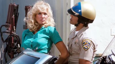 Kathy Shower Pokie Plot On CHiPs - Film nackt