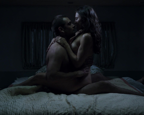Trieste Kelly Dunn's Vociferous Plot In "Banshee" - Film nackt
