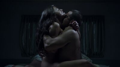 Trieste Kelly Dunn's Vociferous Plot In "Banshee" - Film nackt