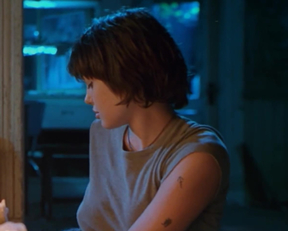 Angelina Jolie At 21 - Foxfire - Film nackt