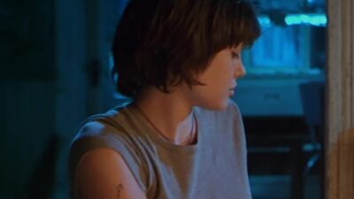 Angelina Jolie At 21 - Foxfire - Film nackt