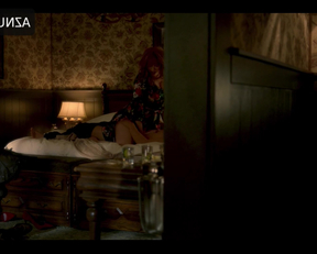 Christina Hendricks Plot In Tin Star - Film nackt