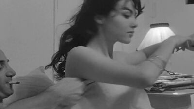 Classic Beauty Michele Mercier In 'Shoot The Piano Player' - Film nackt