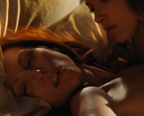 Amanda Seyfried Pleasuring Julianne Moore In Chloe - Film nackt