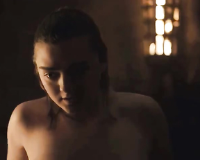 Maisie Williams - Film nackt