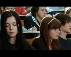 Nina Ivanisin - Plot Jiggles - Film nackt