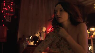 Emily Browning In American Gods - Film nackt