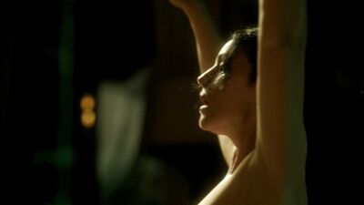 Monica Bellucci - Mozart In The Jungle - S03E03 - Film nackt