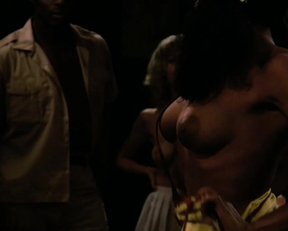 Revealing Their Plots, And Then Doing A Topless Dance In 'Cheerleader's Wild Weekend' - Film nackt