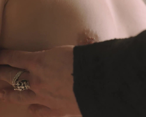 All Of Emilia Clarke's Plot In Game Of Thrones S1-S7, At Highest Vid Quality - Film nackt