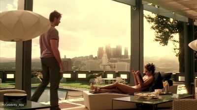 Halle Berry's Hardbody In Swordfish - Film nackt