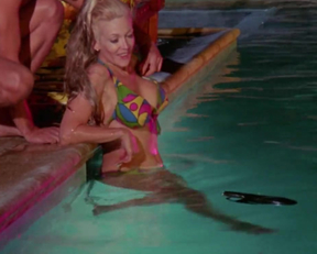 Dyanne Thorne - Point Of Terror - Film nackt