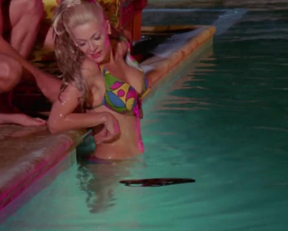 Dyanne Thorne - Point Of Terror - Film nackt