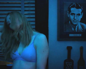 Deborah Ann Woll Erect Nipples In Daredevil - Film nackt