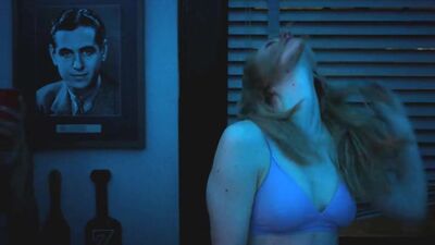 Deborah Ann Woll Erect Nipples In Daredevil - Film nackt